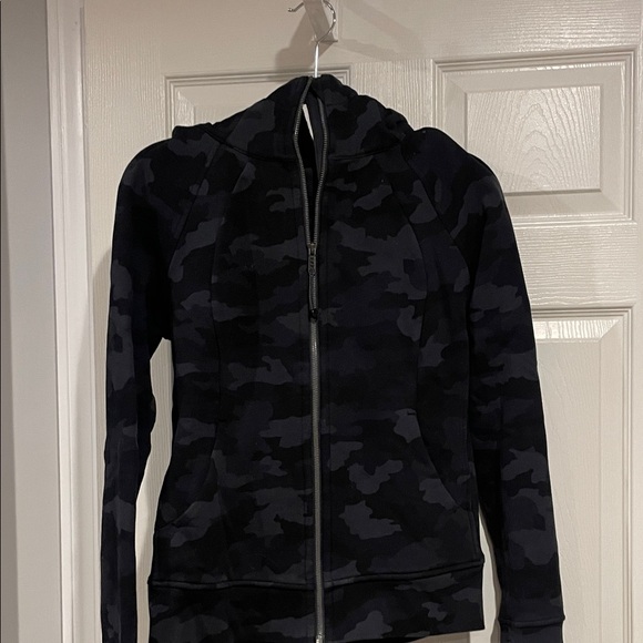 lululemon athletica Tops - Lululemon Athletica Dark Camouflage Hoodie